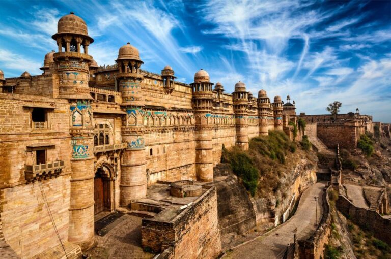 10 – Days Golden Triangle Tour With Orchha and Khajuraho