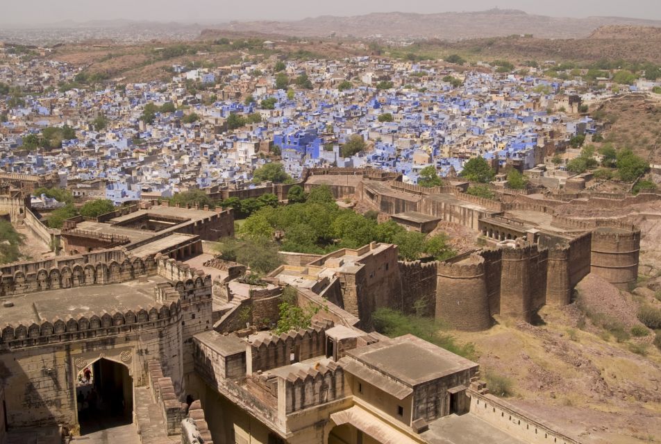 11-Day Jaipur, Udaipur, Jodhpur, Jaisalmer, Bikaner, Pushkar - Just The Basics