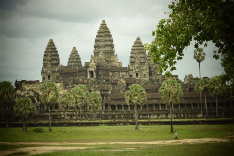 2 Days Angkor Wat, Bayon, Ta Promh & Koh Ker Group Tour