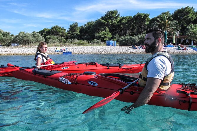4-Hour Guided Sea Kayaking Activity in Hvar