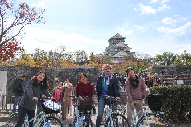4-Hour Osaka Bike Tour to the Neighborhood of Osaka Castle