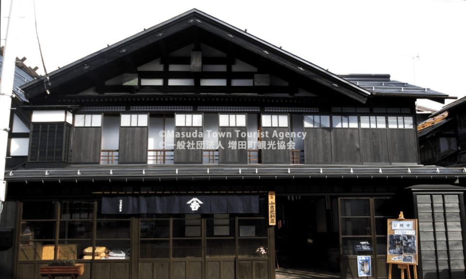 Akita: Masuda Walking Tour With Visits to 3 Mansions - Tour Itinerary and Highlights