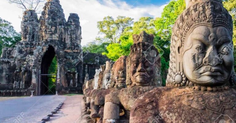 Angkor Wat, Bayon, Ta Prohm, and Kbal Spean: 2-Day Tour