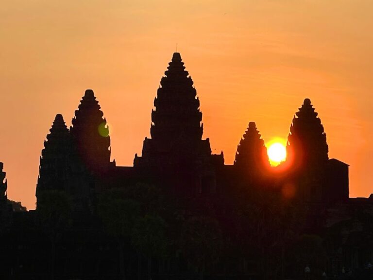 Angkor Wat Sunrise Private Full Day Tour