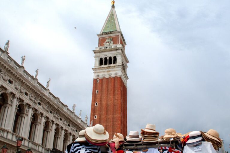 Classic Venice: 2-Hour Walking Tour With Basilica Entry
