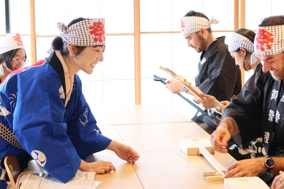 【Tokyo Shami】Let's Make a Mini Shamisen and Play It! - Activity Details