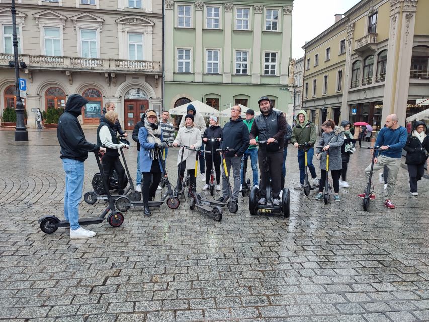 Electric Scooter Tour: Old Town Tour – 1,5-Hour of Magic!