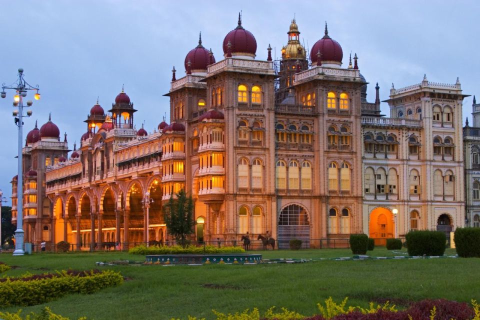 Explore Mysore: Palatial Grandeur & Vibrant Markets - Mysuru Palace: Regal Splendor Unveiled