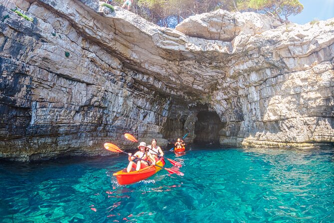 Explore the Caves and Turquoise Bays in Pula With Kayak