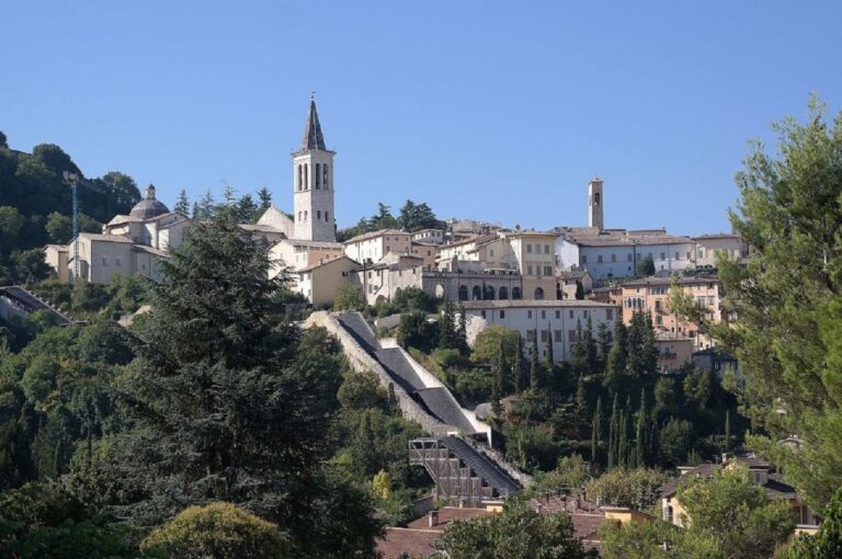 From Rome: Full Day Tour to Cascia and Spoleto, Small Group
