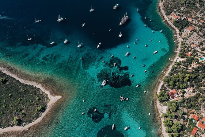 From Split: Blue Lagoon & 3 Islands Speedboat Tour