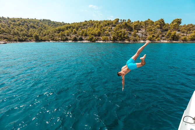 Full-Day Catamaran Cruise to Hvar & Pakleni Islands With Food and Free Drinks