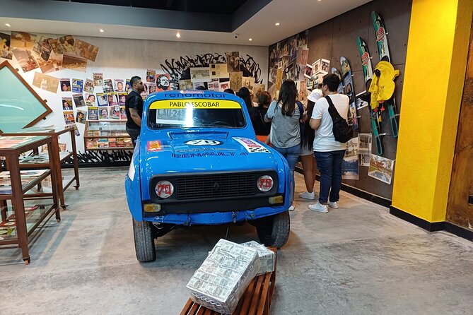 Guided Shared Pablo Escobar Museum Tour in Comuna 13 - Itinerary Details