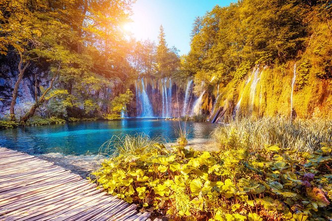 Guided Transfer From Split to Zagreb With Plitvice Lakes Stop - Logistics and Requirements