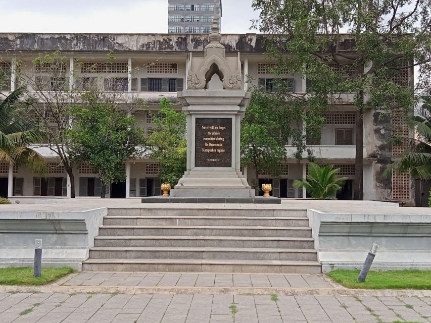 Half Day To Killing Field & S21 Genocidal Museum - Tour Overview