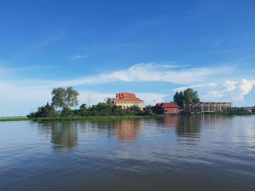 Koh Ker, Beng Mealea and Floating Village. - Tour Highlights