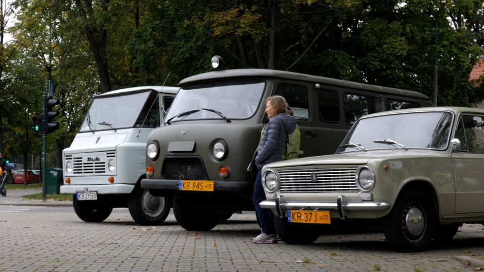 Krakow: Guided Tour of Nowa Huta in A Communist-Era Car