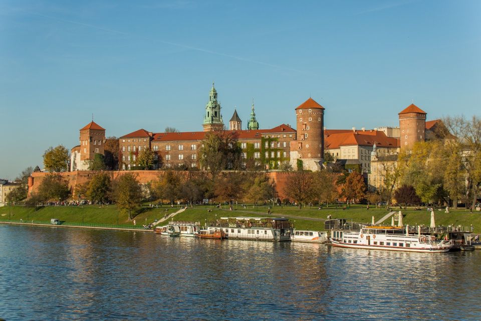 Krakow: Wawel Castle and Cathedral & Salt Mine, With Lunch - Exploration of Wawel Castle