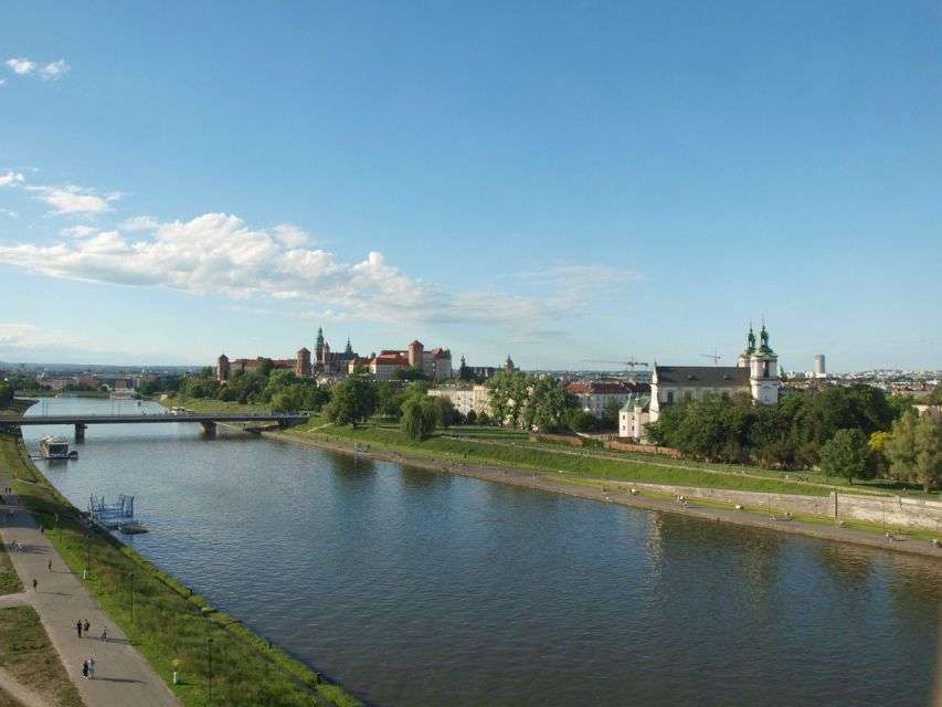 Krakow: Wawel Castle & Cathedral Guided Tour - Tour Duration and Languages