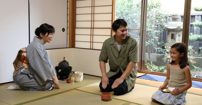 Kyoto Fushimiinari:Wagashi Making & Small Group Tea Ceremony