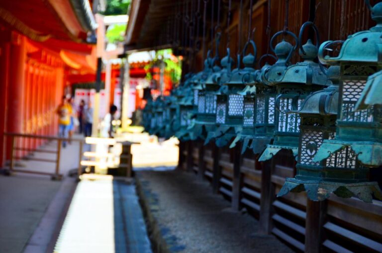 Nara: Audio Guide Delve Into Todai-Ji & Kasuga Taisha