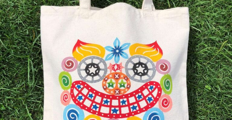 Okinawa: Delicate Art, Creating Indigo-Dyed Tote Bags
