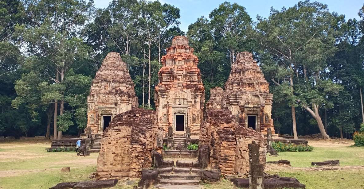 One Day Tour To Banteay Srei, Beng Mealea and Rolous Group - Tour Itinerary