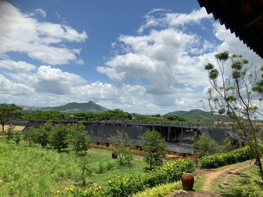 Phnom Penh Highlights Tour With Killing Fields & S-21 Prison