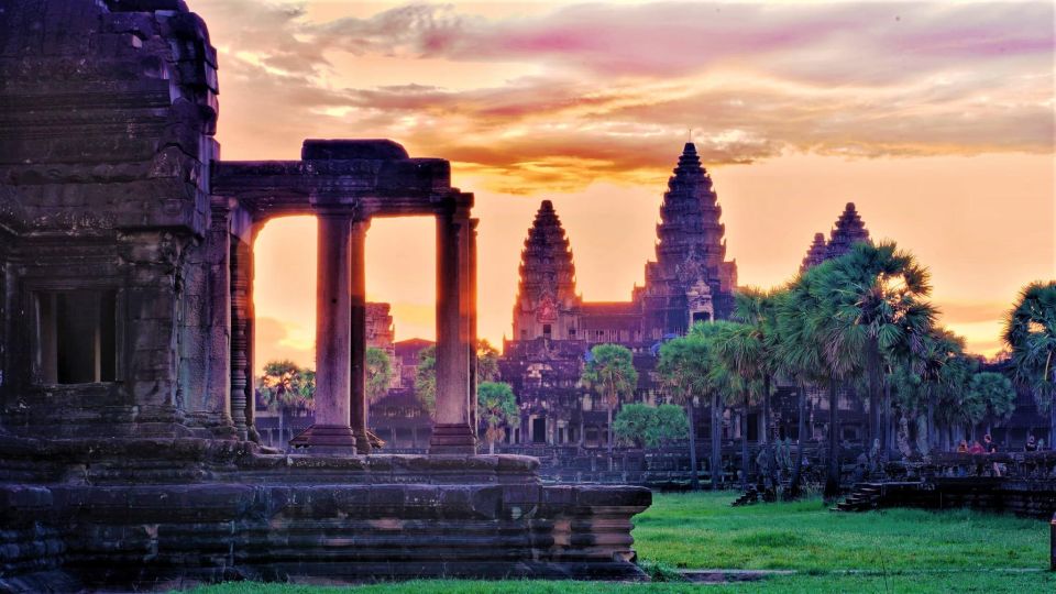 Private Angkor Wat 2 Full Days Tour With Sunrise and Sunset