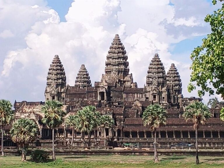 Private Two Day Trip: Angkor Temples With Floating Village