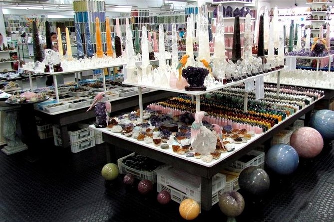 Semiprecious Gemstones Shopping Tour With Hotel Pickup and Drop-Off