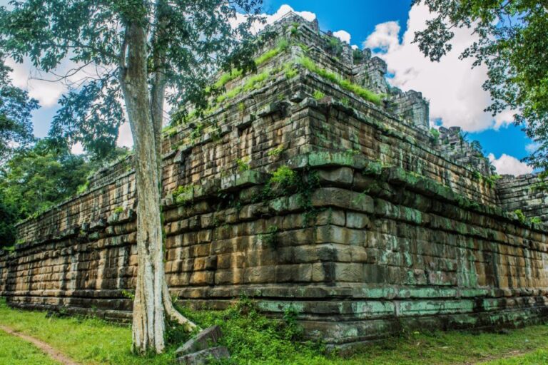 Siem Reap: Day Trip to Koh Ker and Beng Mealea Temples