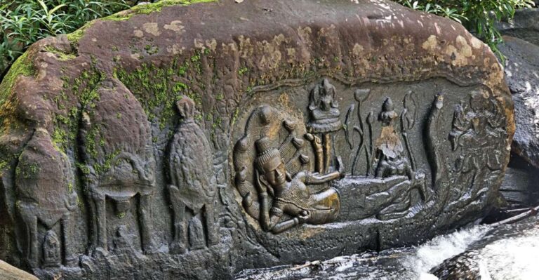 Siem Reap: Kbal Spean and Banteay Srei Temple Private Hike