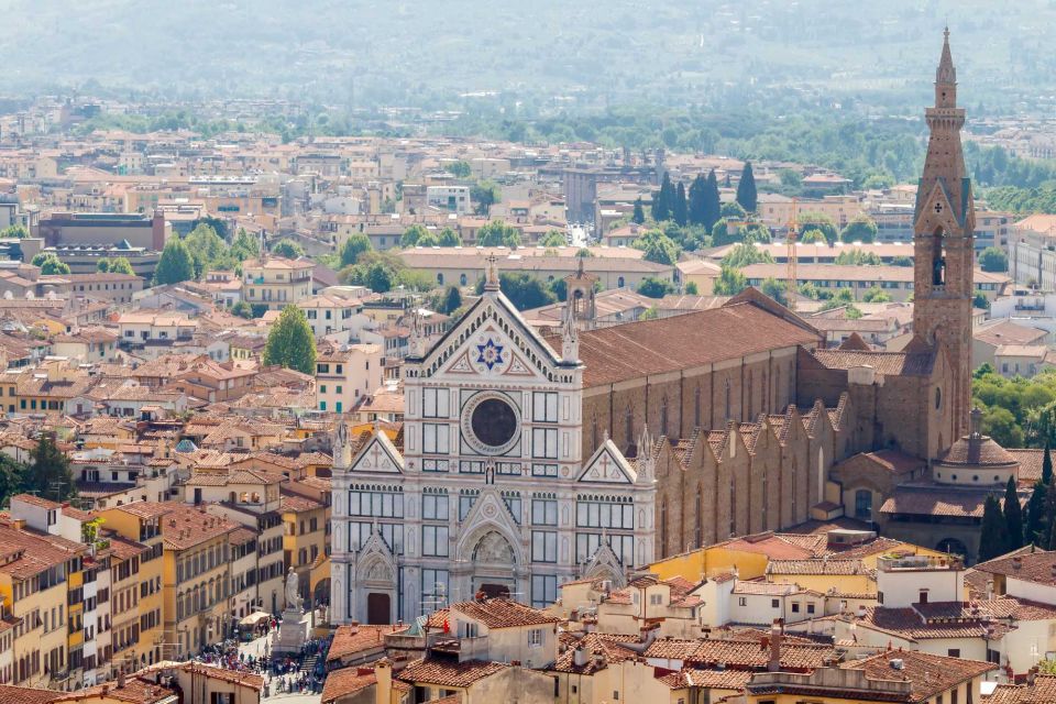 Skip-The-Line Basilica Di Santa Croce & Old Town With Guide - Historical Figures and Panoramic Views