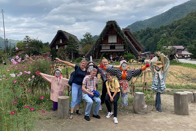Small-Group 2-4 Hour Walking Tour: UNESCO-Listed Shirakawa-go  – Gifu Prefecture