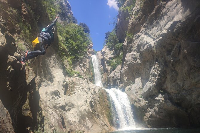 Small Group Tour of Canyoning in Cetina River Canyon