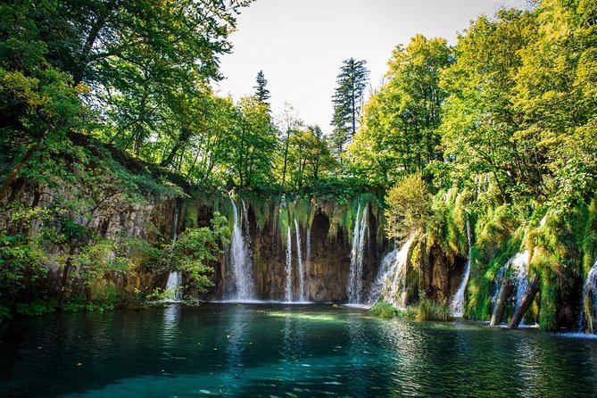 Split to Zagreb Group Transfer With Plitvice Lakes Guided Tour - Tour Departure and Vehicle Details