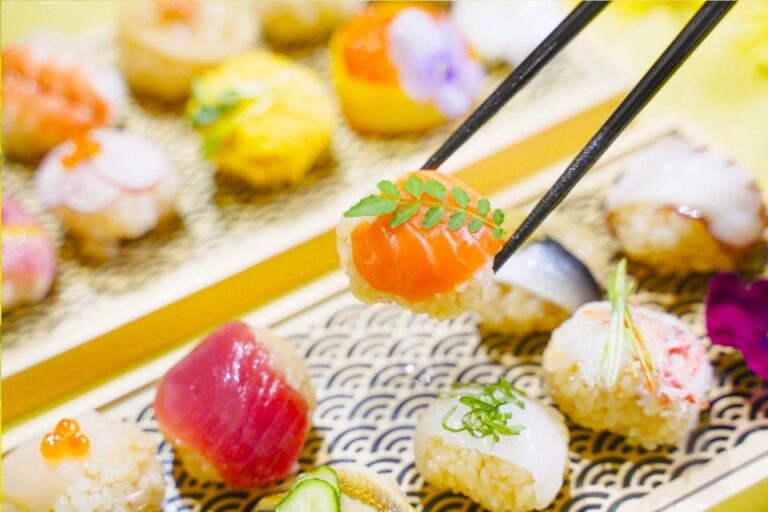 Sushi Making Experience in Shinjuku, Tokyo