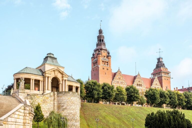 Szczecin: Transport From Airport SZZ and One-Day Trip
