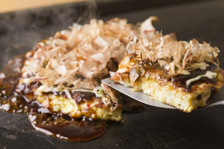 Tokyo: Okonomiyaki Classes & Travel Consultations With Local