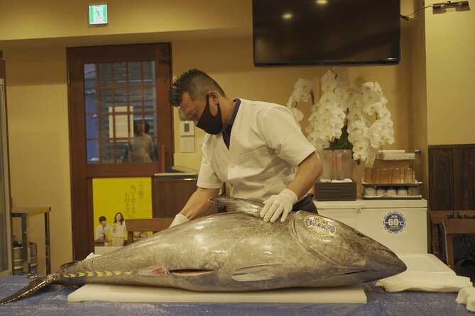 Tuna Cutting Show in Tokyo & Unlimited Sushi & Sake - Logistics and Accessibility