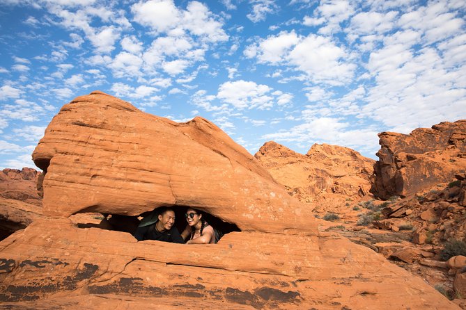 Valley of Fire Hiking Tour From Las Vegas