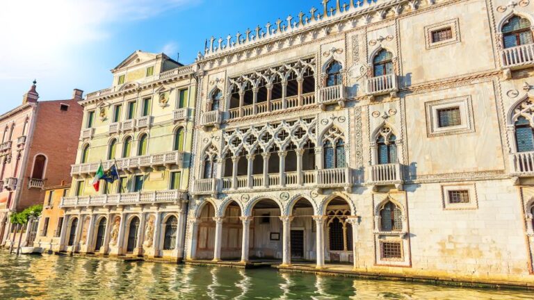 Venice: City Highlights Walking Tour With Optional Gondola