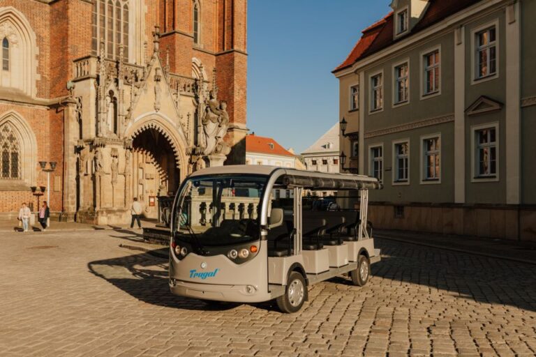 Wroclaw: Small Group E-Car Tour and Audio Guide