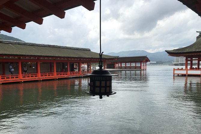 A Chauffeur Driven Tour: Hiroshima & Miyajima or Temple Gardens - Tour Details and Inclusions