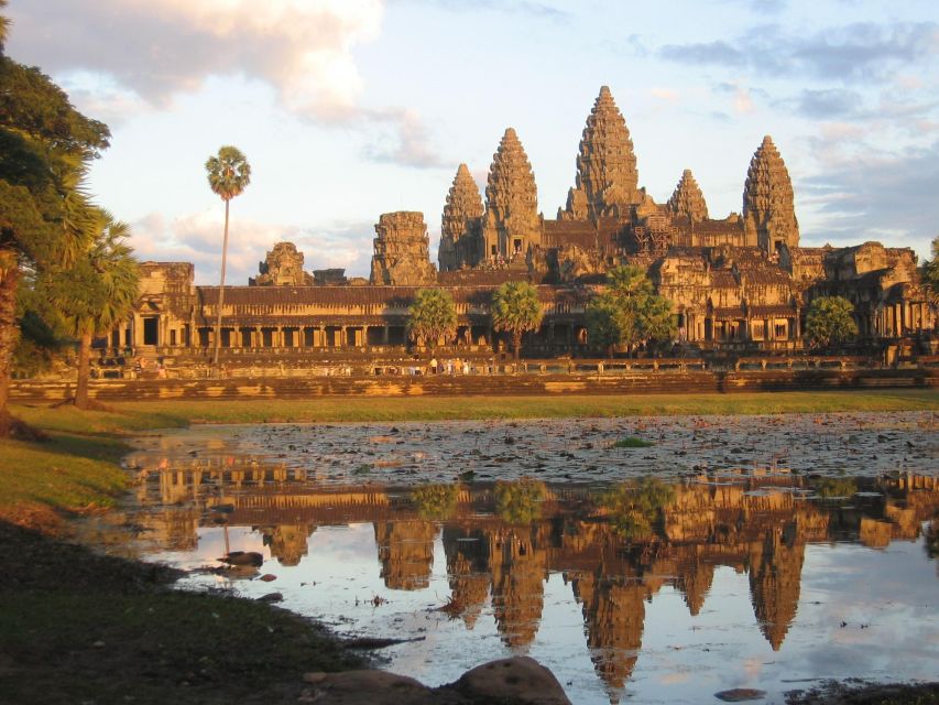 Angkor Wat: Small-Group Tour With Balloon Ride and Lunch - Activity Details