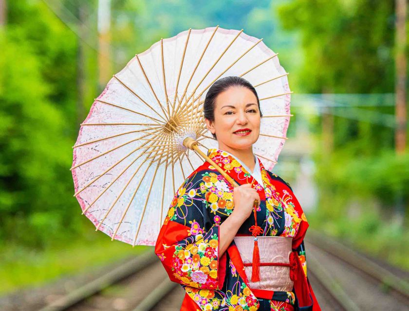 Arashiyama: Photoshoot in Kimono and Bamboo Forests - Tour Experience