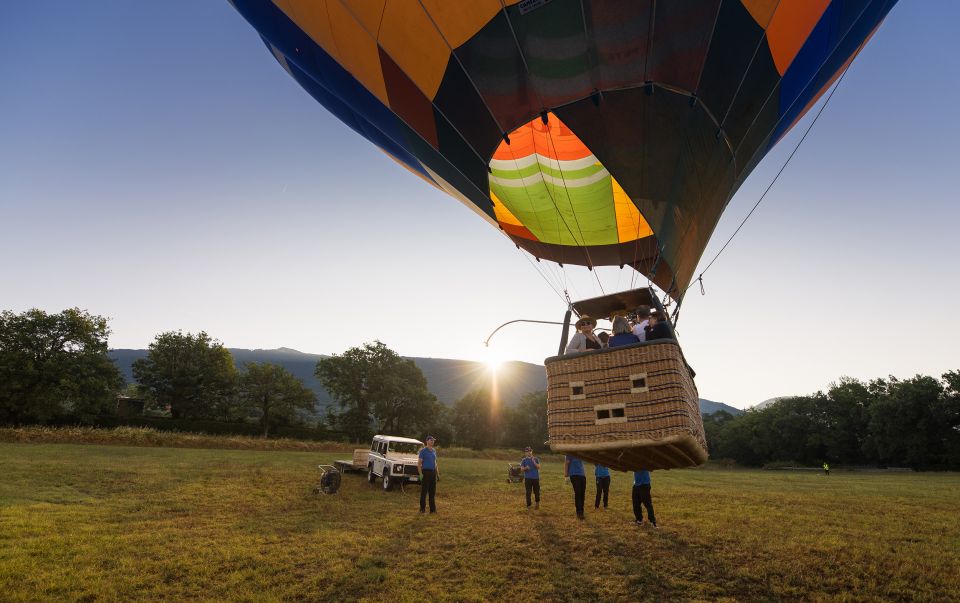 Assisi: Hot Air Balloon Ride With Breakfast & Wine Tasting - Experience Highlights