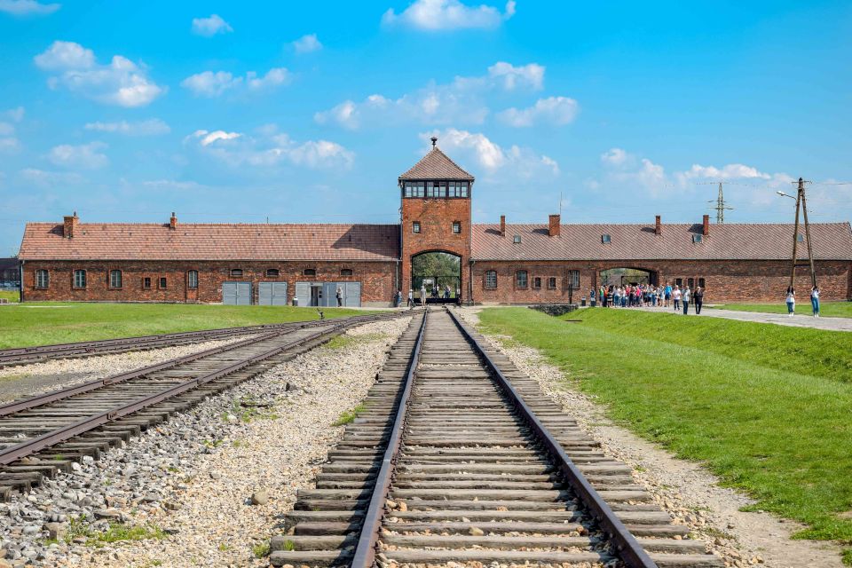 Auschwitz-Birkenau: Skip-the-Line Ticket and Guided Tour - Experience Highlights