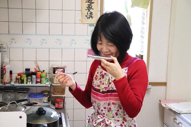 Authentic Seasonal Japanese Home Cooking Lesson With a Charming Local in Kyoto - Menu and Dietary Accommodations